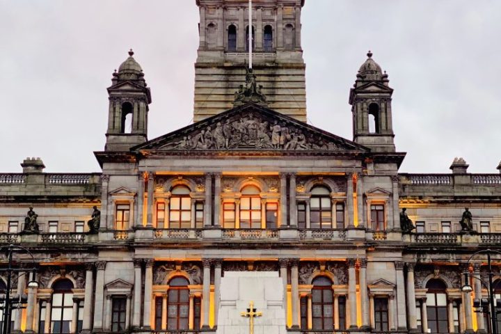 a group of people in front of Westfries Museum